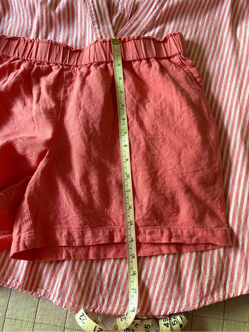 Peach/deamcicle and White Striped Blouse and Shorts Set (look at other pics) - Picture 12 of 14